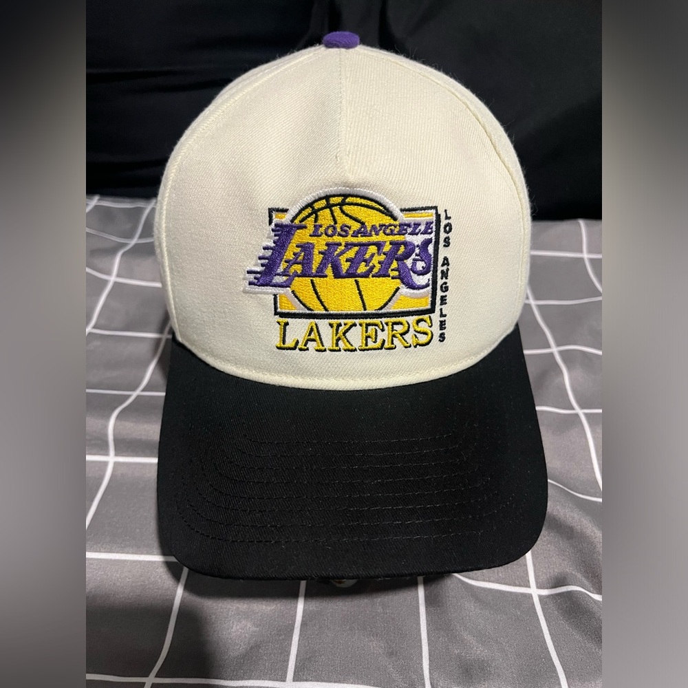 New Era LA Lakers SnapBack Hat